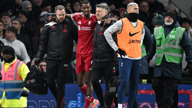 Έκανε επέμβαση ο Ίσακ - Μένει εκτός γι' αρκετούς μήνες ο Σουηδός στράικερ της Λίβερπουλ