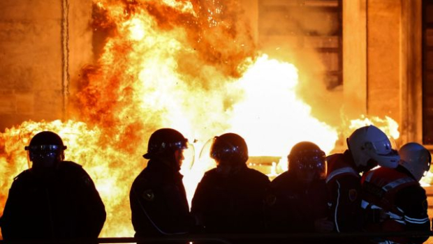 Αλβανία: Επεισόδια σε αντικυβερνητική διαδήλωση κατά της διαφθοράς στα Τίρανα