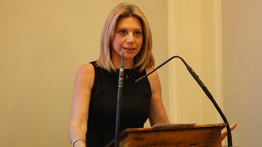 Η ανθρωπογεωγραφία της επιτροπής «σοφών» της Καρυστιανού