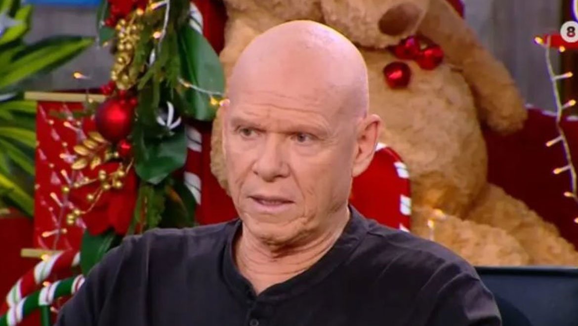 Τζώνη Καλημέρης: «Σπάει» τη σιωπή του για τον καρκίνο – «Πήγα στην Αμερική για να κάνω θεραπείες και ακτινοβολίες»