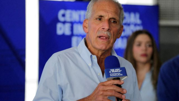 Ονδούρα: Ο εκλεκτός του Τραμπ αναδεικνύεται πρόεδρος σε μια αμφισβητούμενη διαδικασία