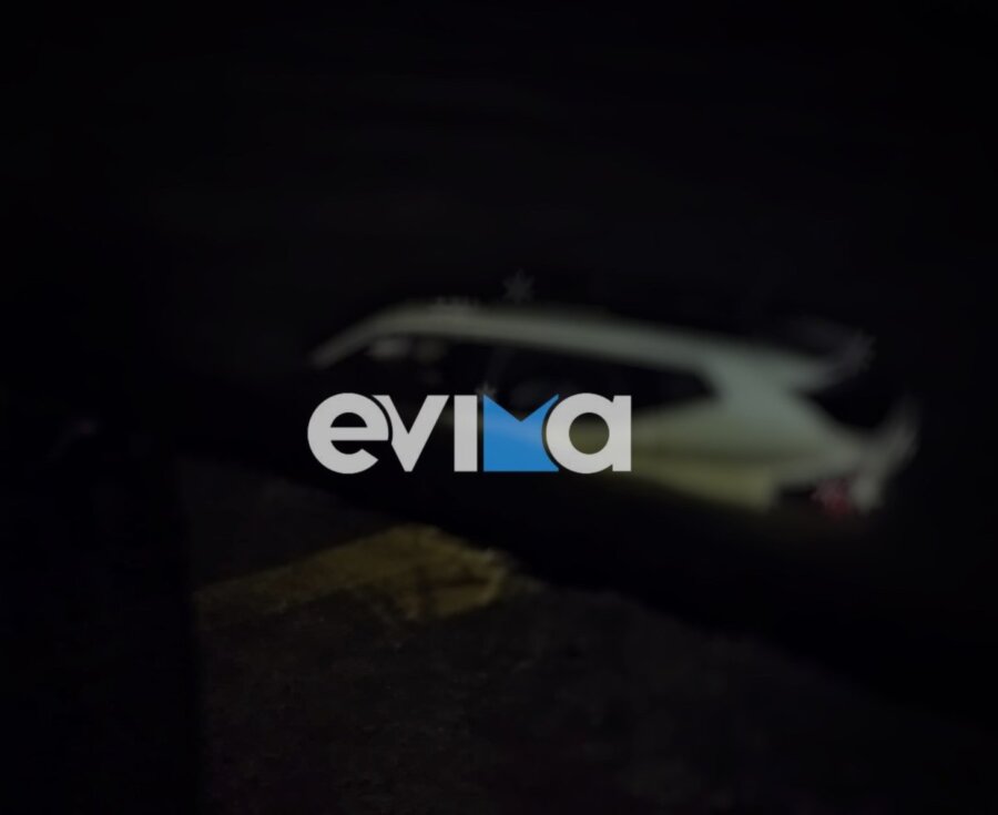 Εύβοια: Αυτοκίνητο με 4 άτομα έπεσε στη θάλασσα στο λιμάνι στα Νέα Στύρα