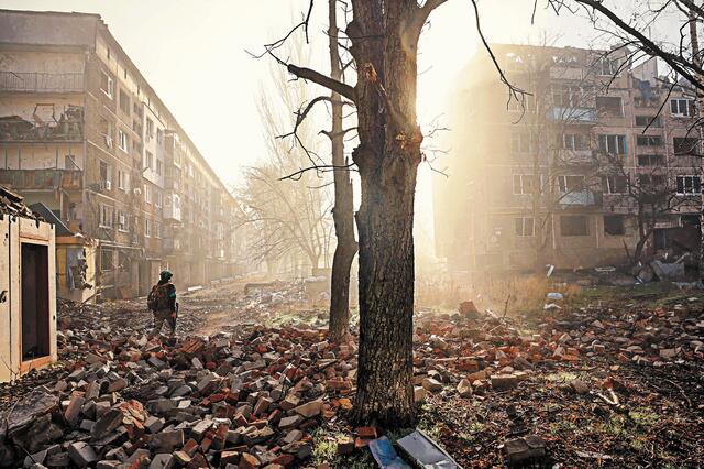 Λαμπάδιασαν ενεργειακές υποδομές στη Ρωσία: Μεγάλη ουκρανική επίθεση με πυραύλους και drones