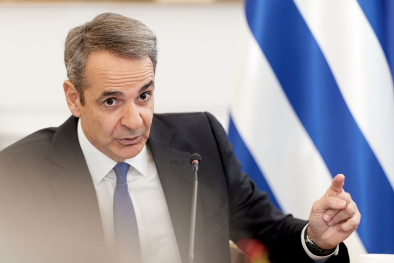 Μαξίμου: Τα παίζει όλα για όλα στον κοινωνικό αυτοματισμό κατά των αγροτών, πασχίζει να επαναφέρει «Μητσοτάκης ή χάος» και «θετική ατζέντα»