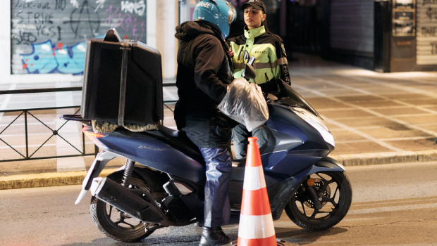 Τι έδειξαν τα αλκοτέστ μετά το ρεβεγιόν Χριστουγέννων - Συνεχίζονται εντατικά οι έλεγχοι