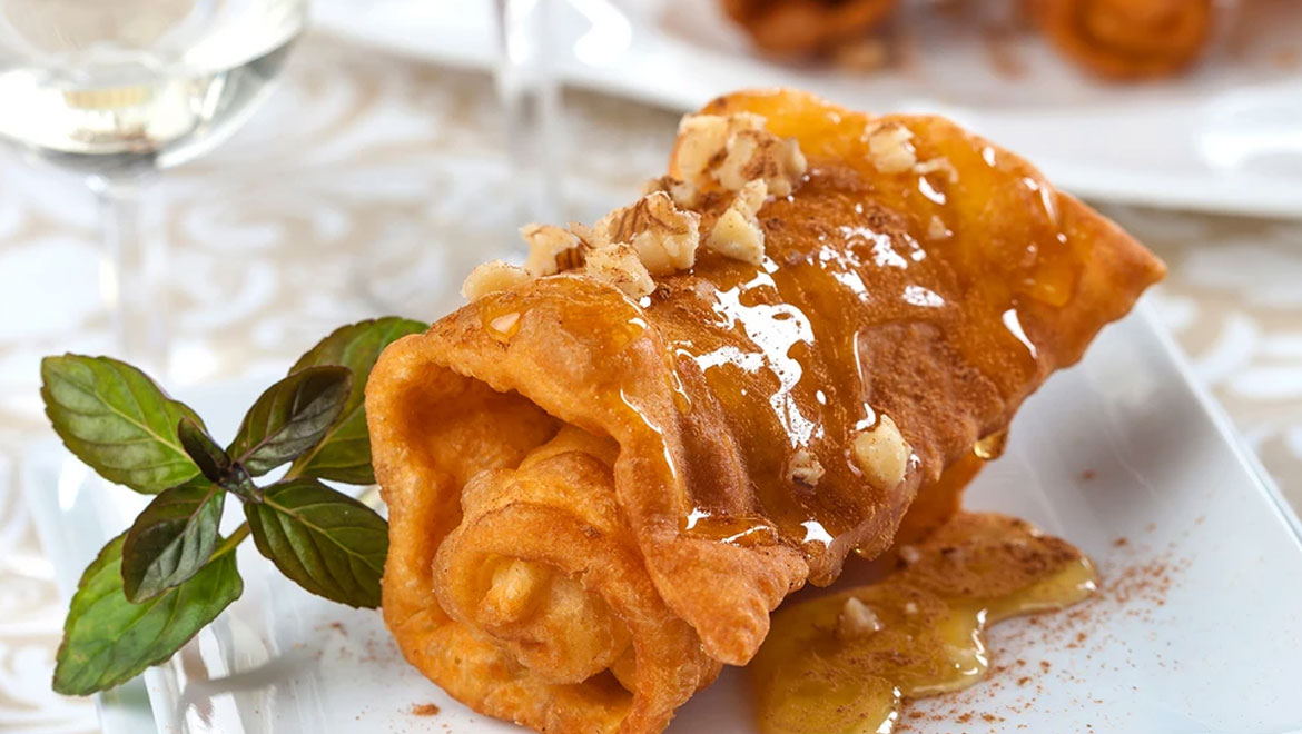 Τραγανές δίπλες - Γόβα Στιλέτο