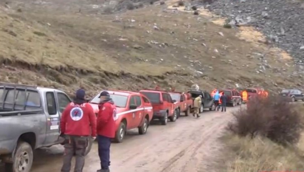 Βαρδούσια: Εντοπίστηκαν κάτω από χιονοστιβάδα χωρίς τις αισθήσεις τους οι αγνοούμενοι ορειβάτες