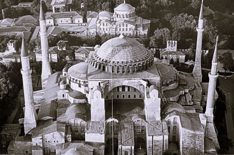 Αν ήταν άνθρωπος, σήμερα θα έσβηνε 1.488 κεράκια! – News.gr