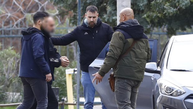 Ελένη Παπαδοπούλου: Τα χρέη και η διαμάχη για το ακίνητο - Πώς έφτασαν οι Αρχές στη σύλληψη του γιου της