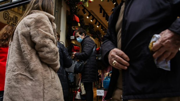 Ανοιχτά καταστήματα την Κυριακή - Το ωράριο λειτουργίας έως την Τετάρτη