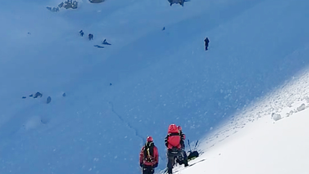Βαρδούσια: Πιθανόν από ασφυξία ο θάνατος των 4 ορειβατών - Σήμερα η ιατροδικαστική εξέταση