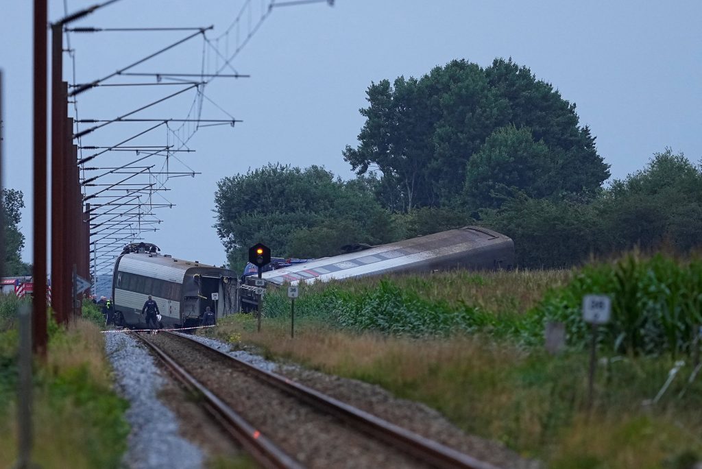 τρένο εκτροχιασμένο Δανία