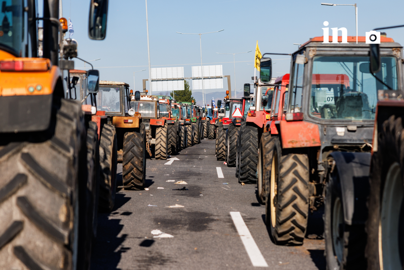 Το in στο μπλόκο της Νίκαιας: Ξεκάθαροι οι αγρότες απέναντι στις διασπαστικές κινήσεις που «αγκάλιασε» το Μαξίμου