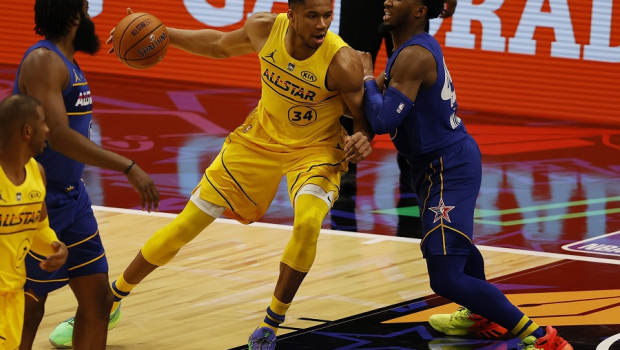 Φαγητό: Έχεις λιγότερη ενέργεια, μήπως τρως αργά το βράδυ;