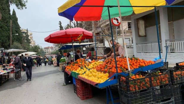 Πανελλαδική απεργία επ’ αόριστον στις λαϊκές αγορές από τις 7 Ιανουαρίου