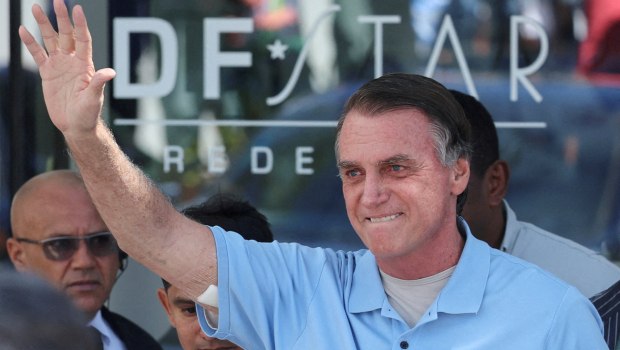 Βραζιλία: Σε τρίτη επέμβαση για να σταματήσει ο επίμονος λόξιγκας υποβλήθηκε ο Μπολσονάρου