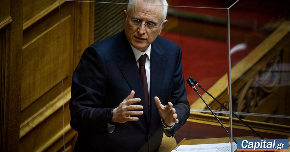 Η δημοκρατική παράταξη δεν θα αναγεννηθεί με ανεύθυνη...