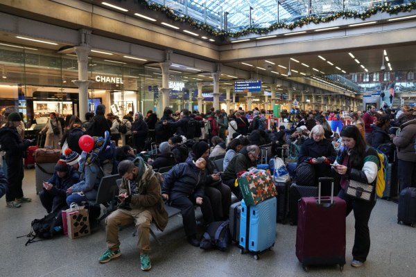 Eurostar: Συνεχίζεται η ταλαιπωρία για τους επιβάτες - Ακυρώσεις και τροποποιήσεις δρομολογίων