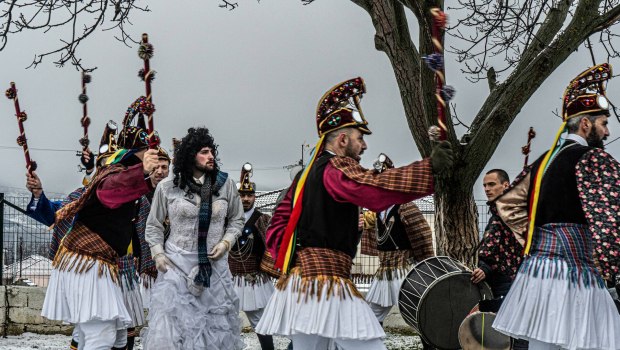 Τα καρναβάλια στη Δυτική Μακεδονία στην καρδιά των Χριστουγεννιάτικων γιορτών - Τι είναι τα «Ραγκουτσάρια»