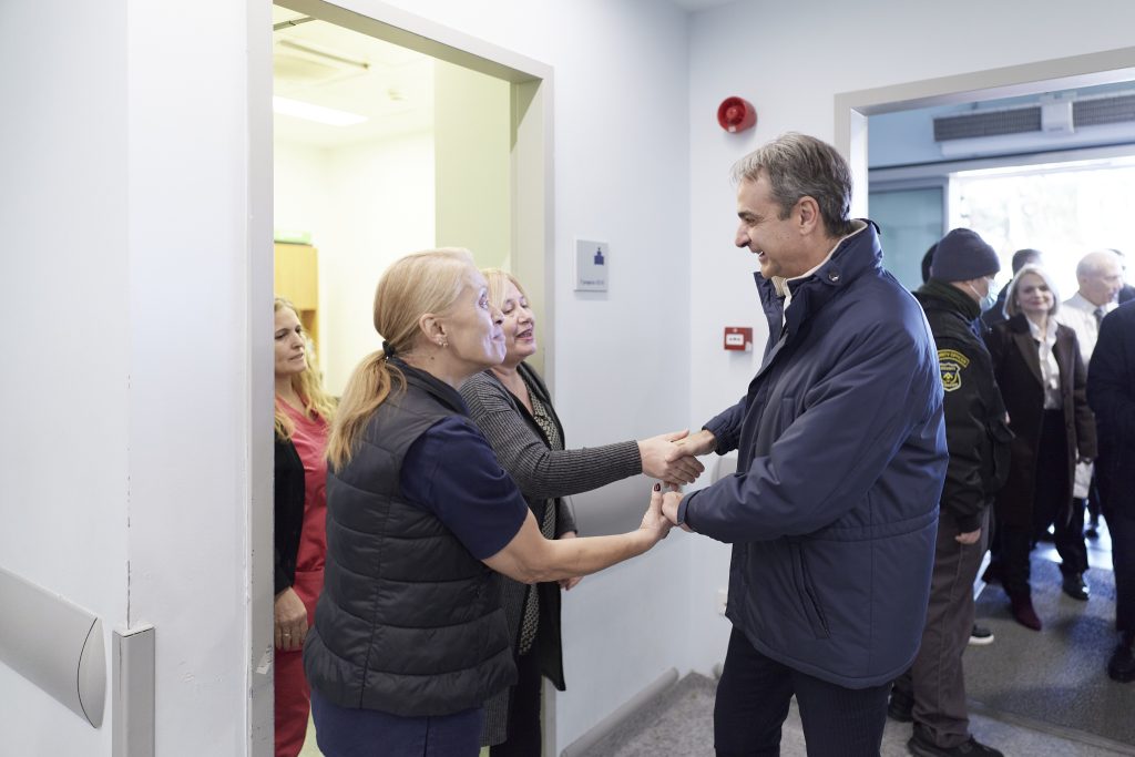 Πρωτοχρονιάτικη επίσκεψη Μητσοτάκη στο Γενικό Νοσοκομείο Αθηνών «Γεώργιος Γεννηματάς»