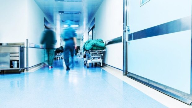 Πρέβεζα: Αγωνία για τον 16χρονο που τραυματίστηκε με καραμπίνα - Έπεσε και εκπυρσοκρότησε το όπλο
