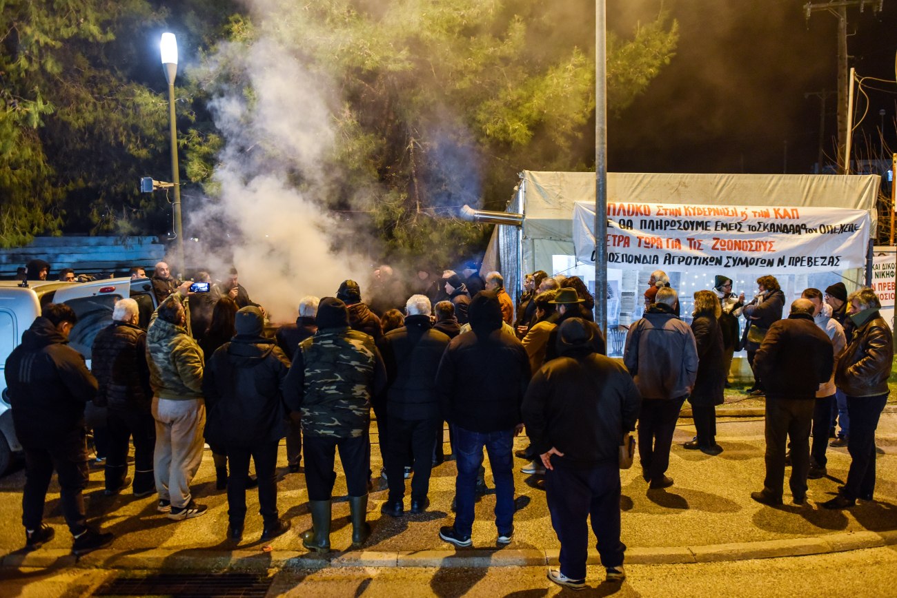 Αγρότες: Τα σενάρια για «ολικό black out» σε δρόμους και λιμάνια - Αντίστροφη μέτρηση για την κρίσιμη πανελλαδική σύσκεψη