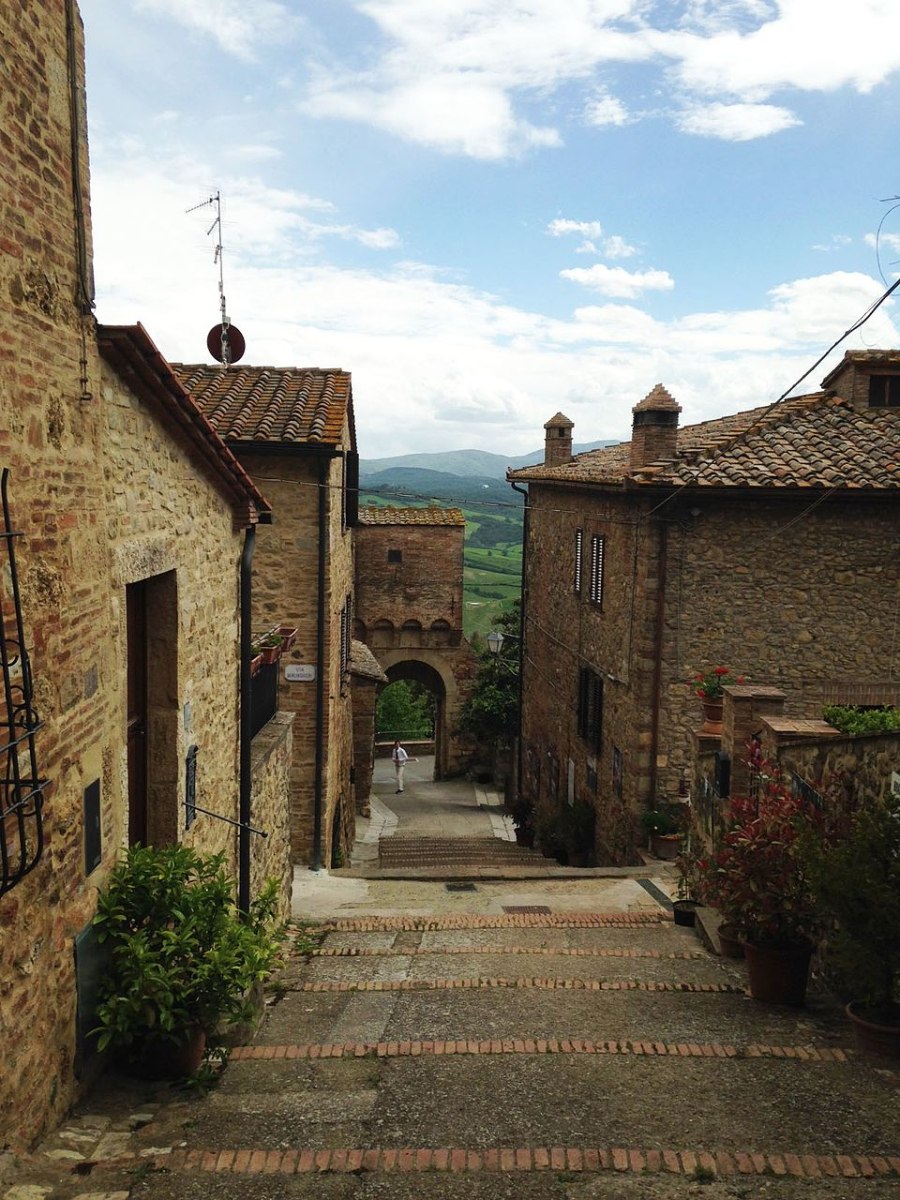 Θες να σε πληρώνουν για να μένεις στην Ευρώπη; Αυτά είναι τα μέρη για σένα