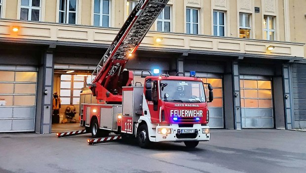 Βερολίνο: Χωρίς ρεύμα χιλιάδες νοικοκυριά λόγω φωτιάς σε μονάδα ηλεκτροπαραγωγής – Εξετάζεται ο εμπρησμός