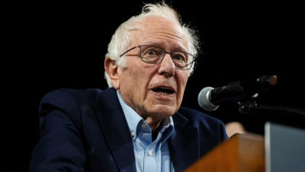 «Χαστούκι» Σάντερς κατά Τραμπ: Θυμίζει τα πιο σκοτεινά κεφάλαια των αμερικανικών επεμβάσεων στη Λατινική Αμερική