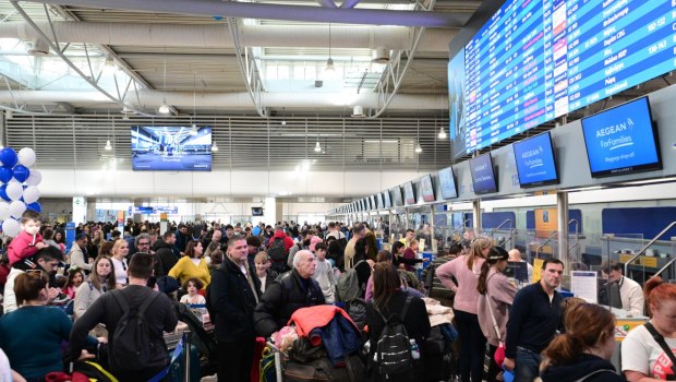 Υπομονή μέχρι το 2028 για σύγχρονη αεροναυτιλία λέει ο Δήμας - Καμία εξήγηση για τα αίτια του μπλακ άουτ