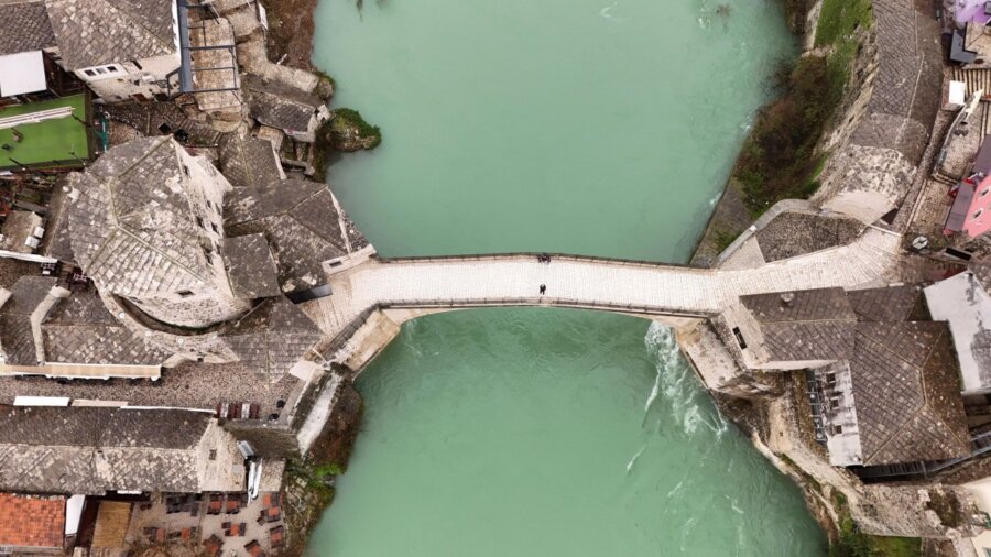 Επιμένει η φονική κακοκαιρία στην Ευρώπη –Σοβαρά προβλήματα στις μετακινήσεις και χάος