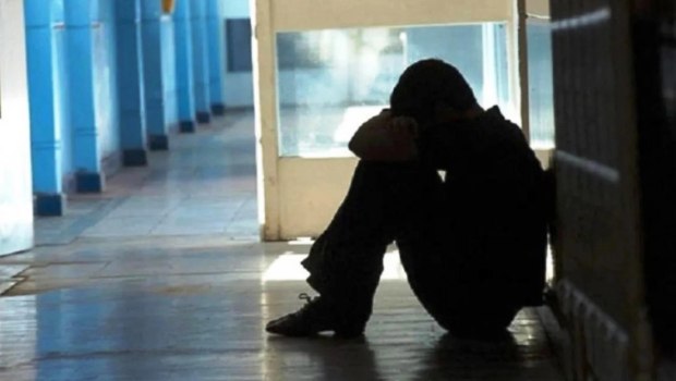 Χαλκίδα: «Μου τον έφαγαν, ήταν θύμα bullying» - Συγκλονίζει η μητέρα του 15χρονου που αυτοκτόνησε