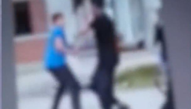 Χαλκίδα: Βίντεο ντοκουμέντο από τον ξυλοδαρμό του 15χρονου που αυτοκτόνησε - «Ήταν θύμα bullying» λέει η μητέρα του