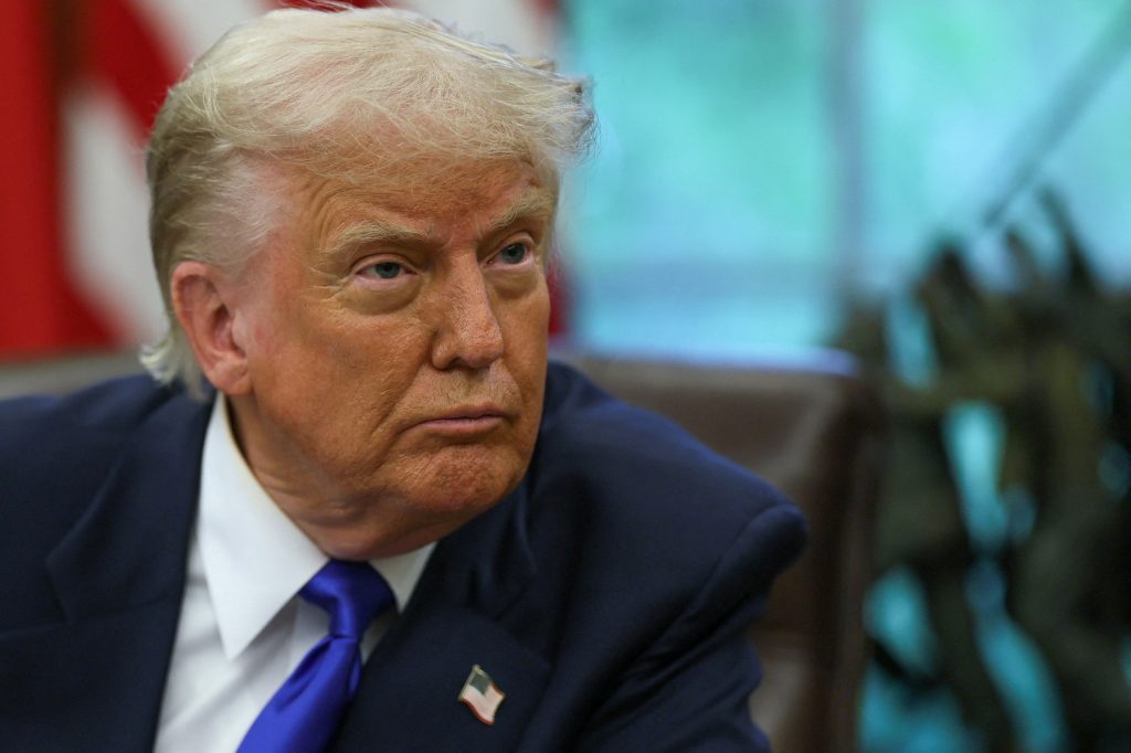 Reuters: Το κρυφό σχέδιο του Τραμπ για να αγοράσει την Γροιλανδία – Δίνει έως 100.000$ ανά άτομο