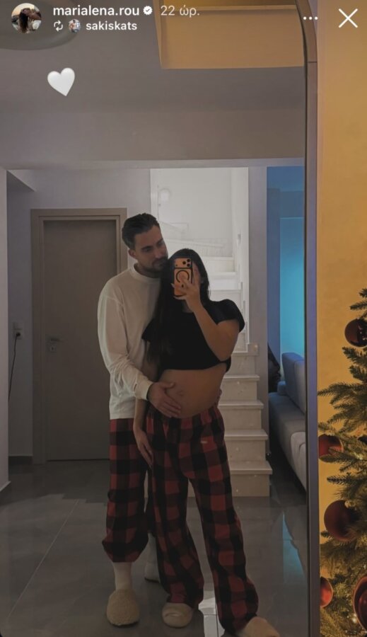 Γονείς για πρώτη φορά: Η Μαριαλένα Ρουμελιώτη ποζάρει με φουσκωμένη κοιλιά στην αγκαλιά του Σάκη Κατσούλη