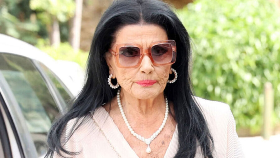 Ζωζώ Σαπουντζάκη: Στενή της συνεργάτιδα αποκαλύπτει για την υγεία της – «Παραμένει αισιόδοξη»