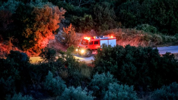 Ηράκλειο: Κυνηγός έπεσε σε χαράδρα 30 μέτρων στο Καστρί Βιάννου - Ανασύρθηκε χωρίς τις αισθήσεις του