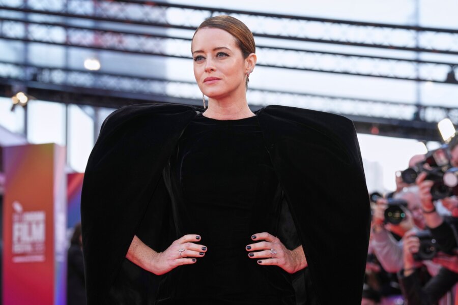 Η Κλερ Φόι απορρίπτει το περιεχόμενο που παράγεται από Τεχνητή Νοημοσύνη