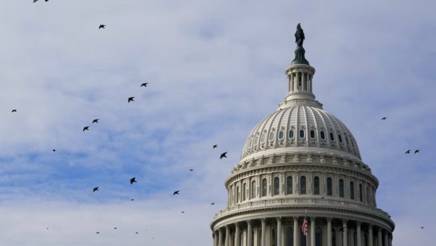 Τραμπ: Φρένο στο σχέδιο απόφασης που θα περιόριζε τις εξουσίες του για νέες επιχειρήσεις στη Βενεζουέλα