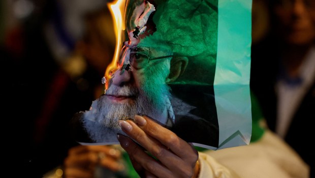 Γιατί οι δυτικοί διπλωμάτες διστάζουν να προβλέψουν το τέλος του καθεστώτος στο Ιράν