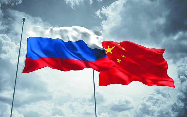 σημαίες Ρωσίας και Κίνας