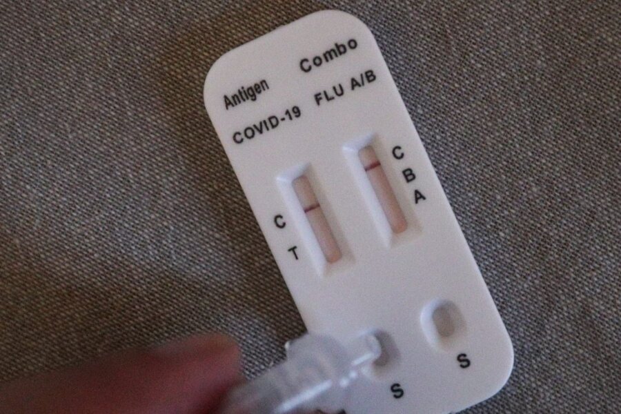 Τεστ γρίπης Β COVID-19