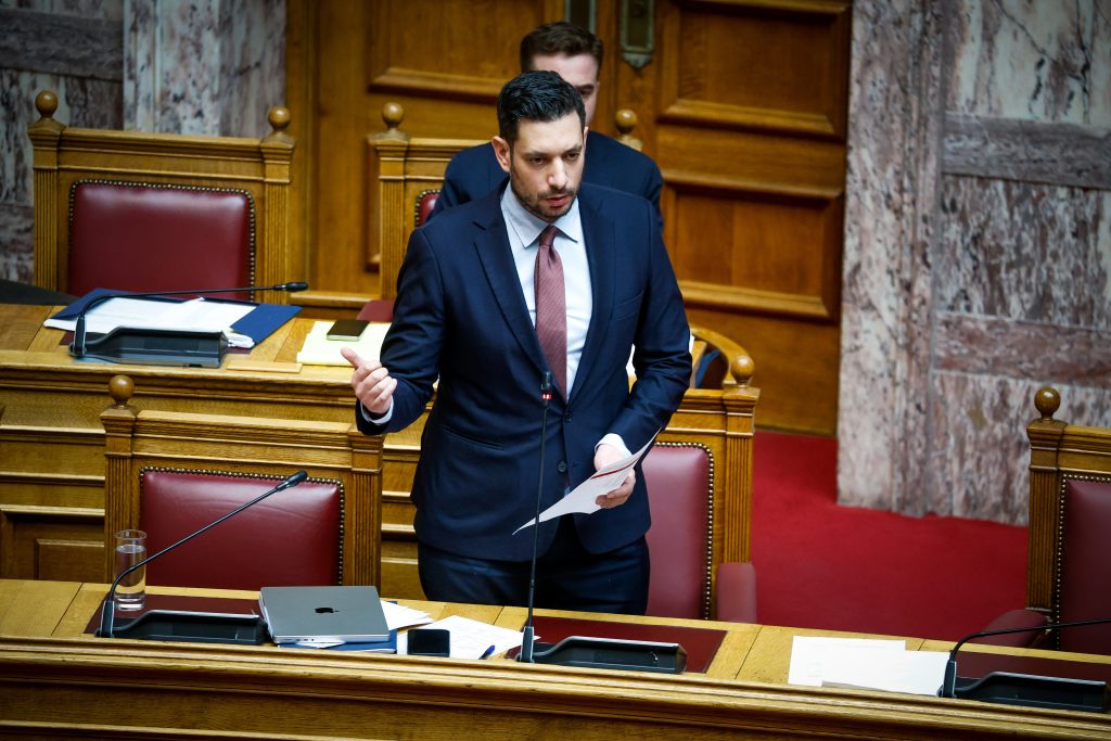 «Ήταν λάθος και το αναγνωρίζω»: Συγγνώμη ζητεί ο Κυρανάκης για τη σεξιστική επίθεση κατά της Πέτης Πέρκα στη Βουλή