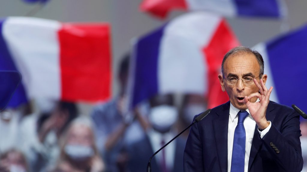 Ο «πόλεμος» των πολιτικών μπεστ σέλερ