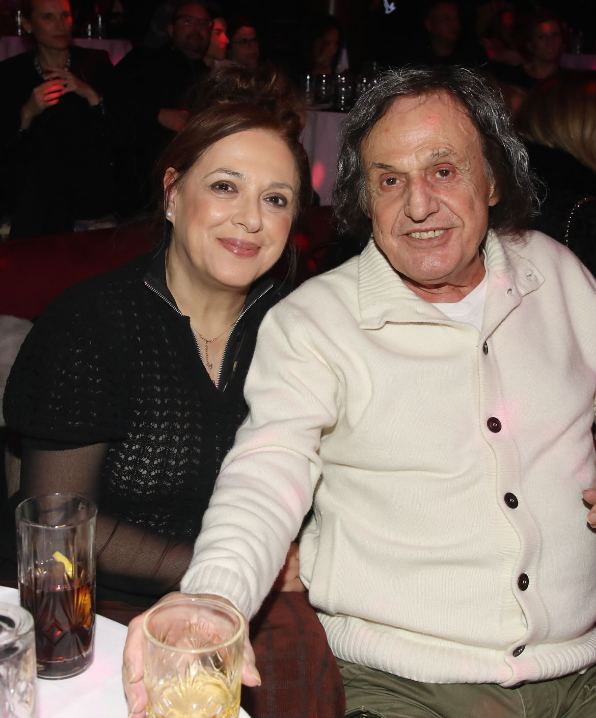 Ράντου - Παπακωνσταντίνου: Διασκέδασαν στο μαγαζί που εμφανίζεται η Παπαρίζου με τον Ζαχαράτο