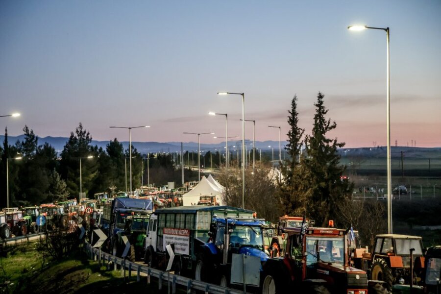 Αγρότες: Εκτός της συνάντησης με τον πρωθυπουργό ο Κ. Ανεστίδης – «Όχι» και από το μπλόκο των Μαλγάρων