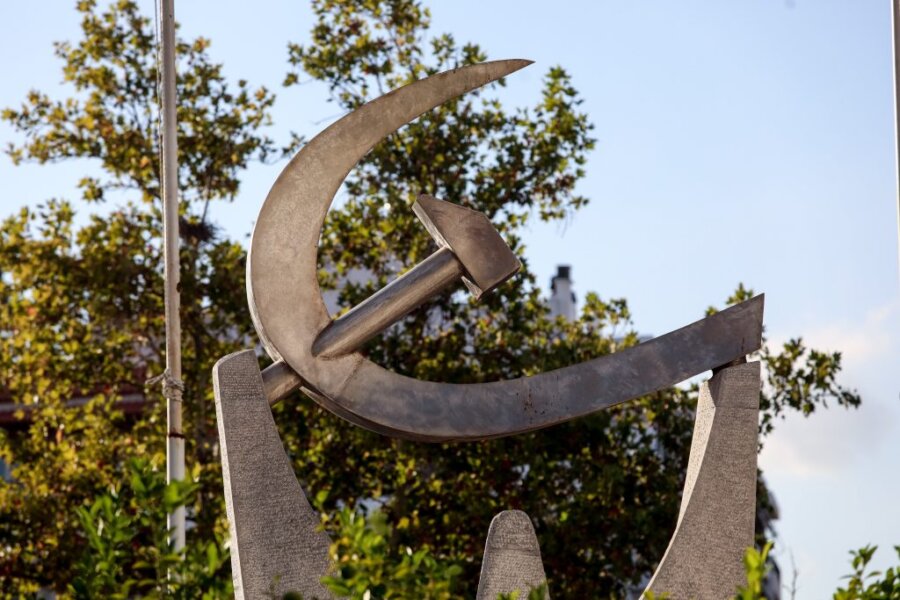 Πέθανε ο Μάκης Αμπατιέλος, ιστορικό στέλεχος του ΚΚΕ