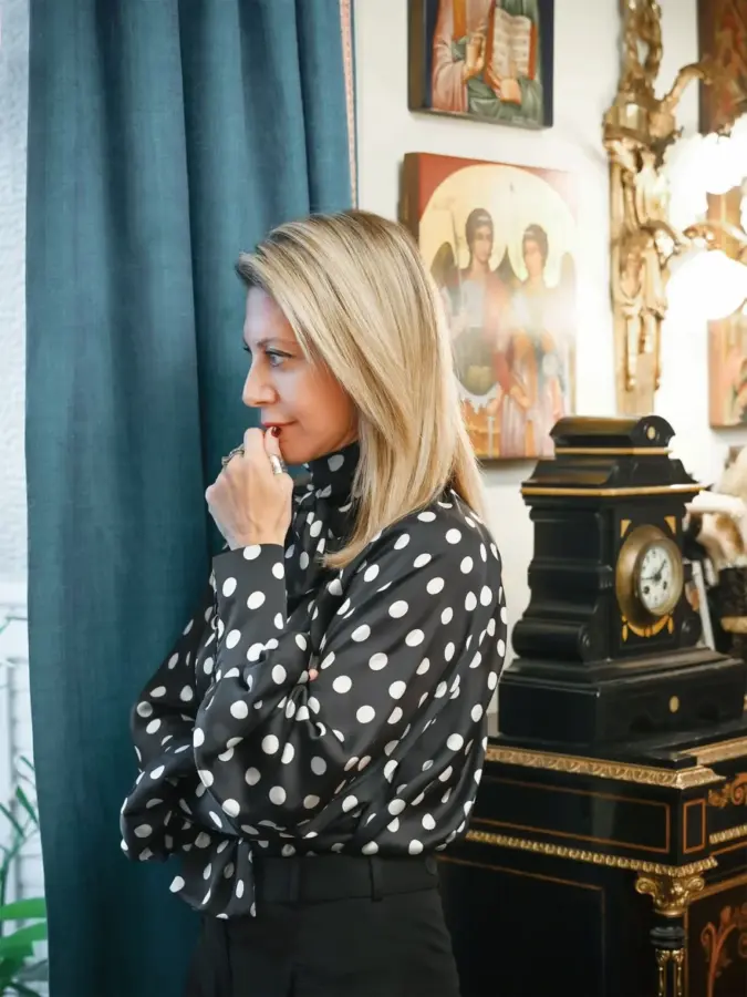 Νέος θόρυβος με τη φωτογράφιση της Μαρίας Καρυστιανού στο DownTown: Η τοποθέτηση της Γρατσία για το «τυχαίο» φόντο