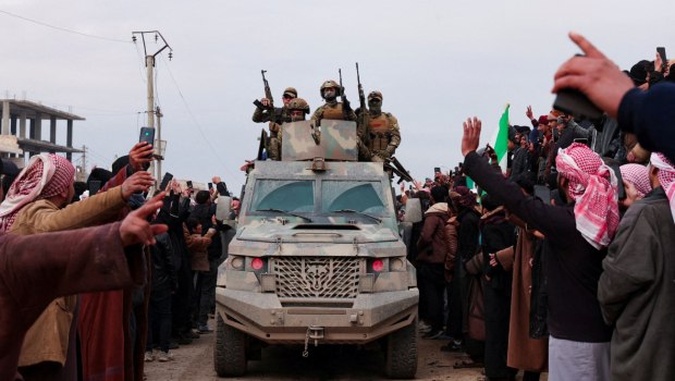 Συρία: Οι Κούρδοι κατηγορούν την κυβέρνηση για προδοσία - Σε εξέλιξη βίαιες συγκρούσεις