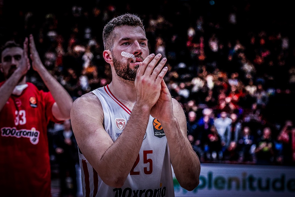 Ο Άλεκ Πίτερς έσπασε μεγάλο ρεκόρ του Τεόντοσιτς στον Ολυμπιακό κι έγραψε ιστορία (vids)